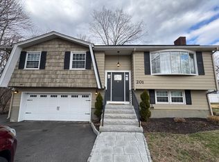 201 Winn St, Woburn, MA 01801