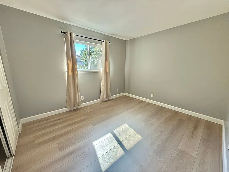 8001 Church St — Photo 13