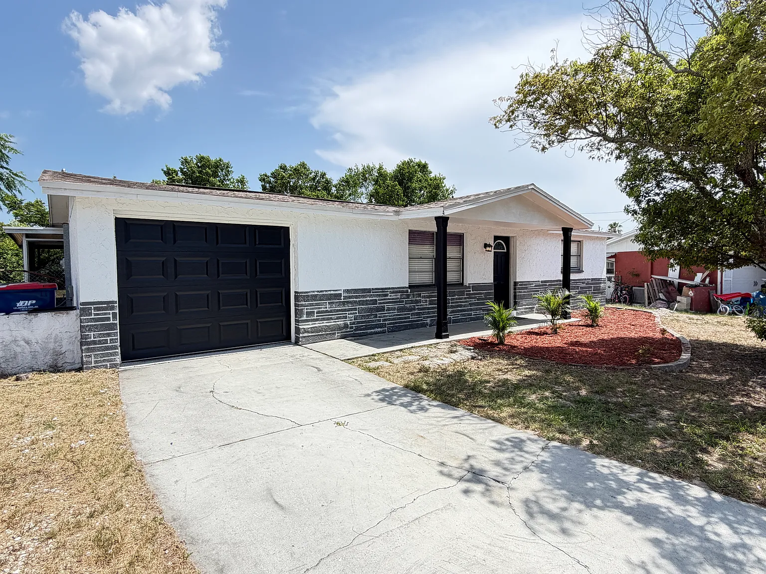 12806 Vassar Ct — Photo 3