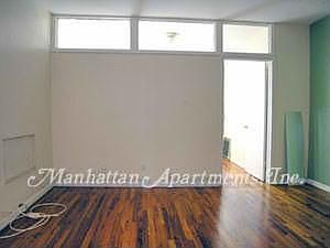2nd image of 708 Amsterdam Ave
