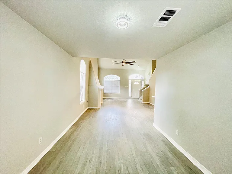 1719 Park Forest Dr — Photo 22