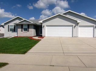 4517 E Rotamer Rd, Janesville, WI 53546