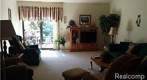 4th image of 5041 Sandalwood Dr