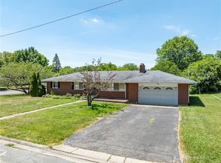 449 Crestview Dr, Lebanon, OH
