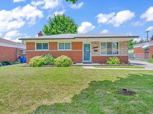 27929 Walker Ave, Warren, MI 48092