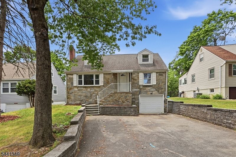 1st image of 20 Sunnyside Rd