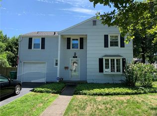 191 Rogers Pkwy, Rochester, NY 14617