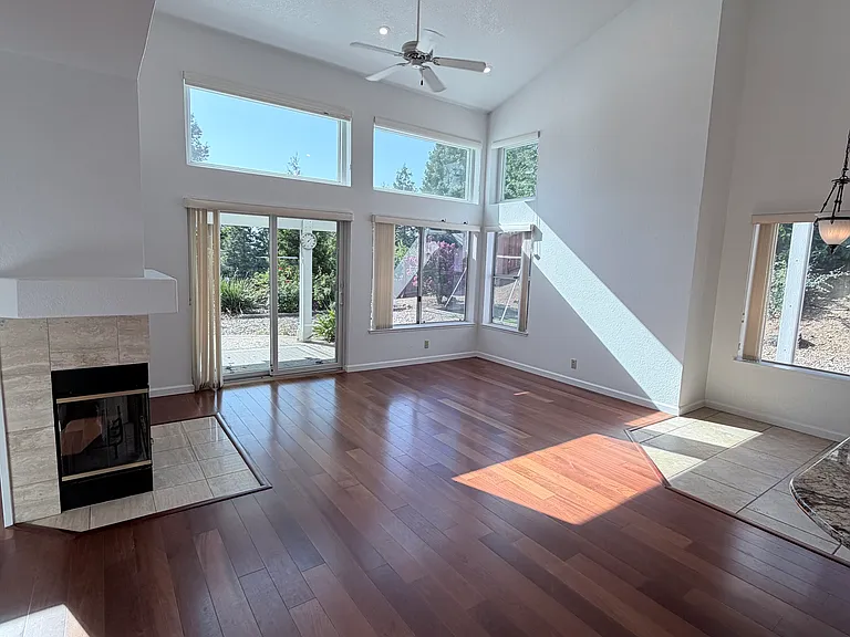 154 Panorama Dr — Photo 3