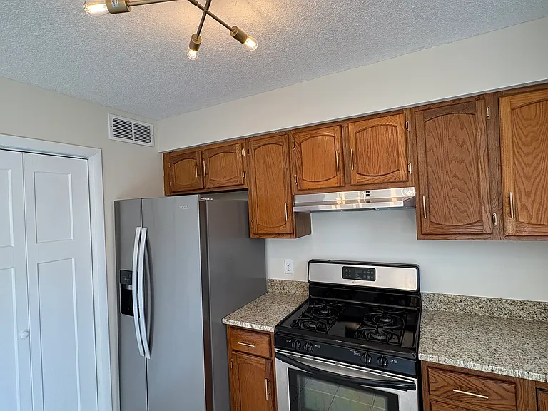 1476 Highway 126 #B8 — Photo 10