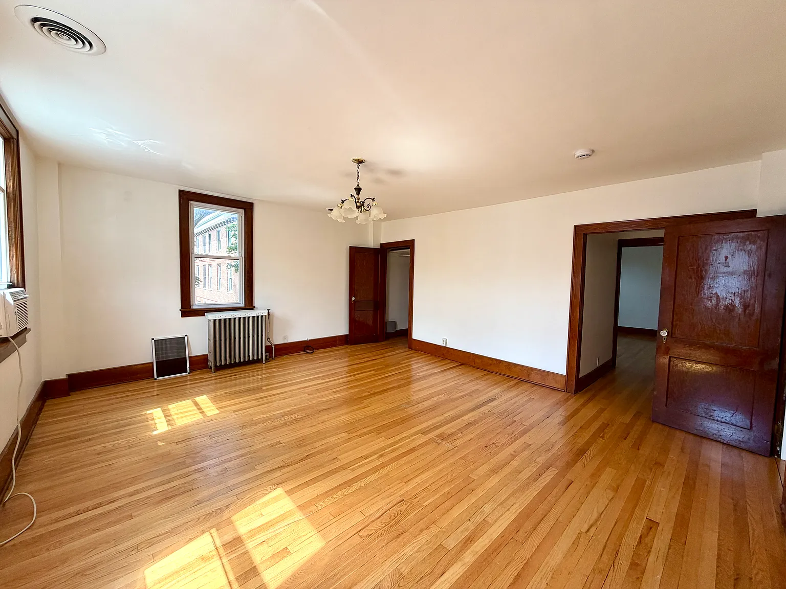2 bed, 1500 sqft, $2,850 — Photo 4