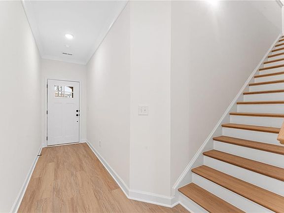 4th image of 543 Feldspar Way