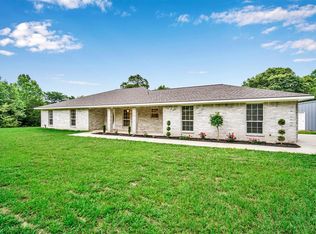 13688 E Fm 1097 Rd, Willis, TX 77378