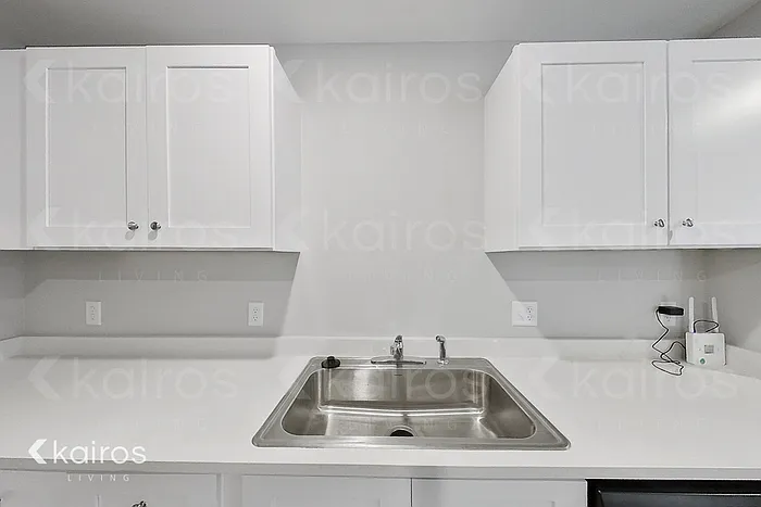 158 Cottage Grove Rd — Photo 11