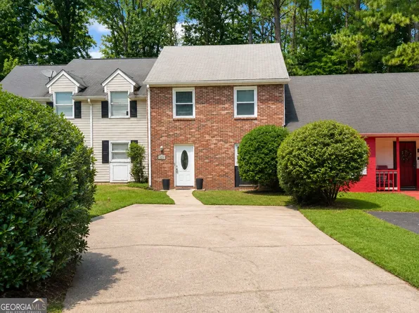 397 Patrick Henry Ct, Riverdale, GA 30274