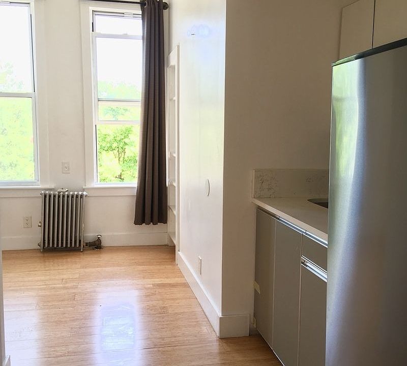 1st image of 115 Weirfield St #3RR