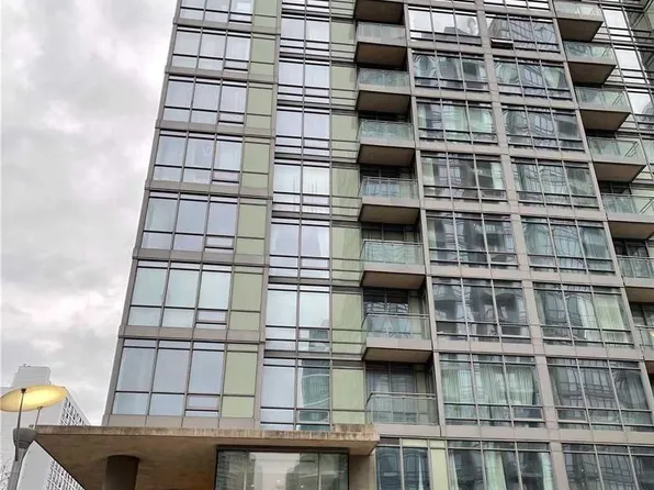 5 Mariner Ter #2006, Toronto, ON M5V 3V6