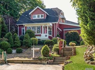 30 Hillside Ave, Glenwood Landing, NY