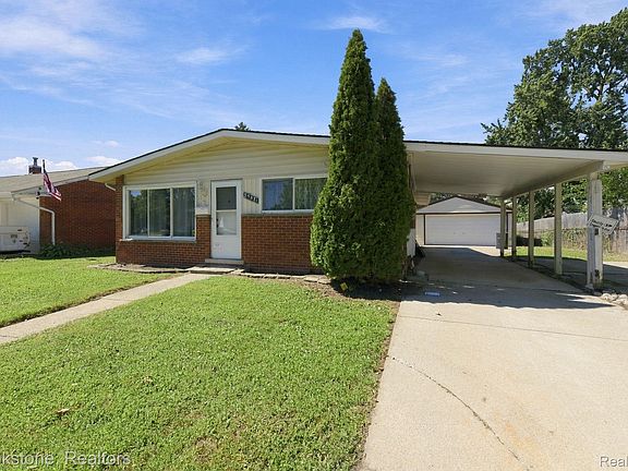 2nd image of 35531 Little Mack Ave