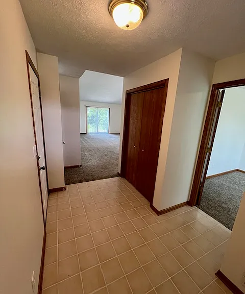 6903 Hanna Lake Ave SE — Photo 4