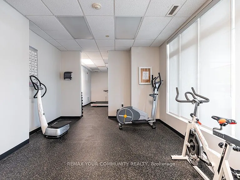 15450 Yonge St #414 — Photo 22
