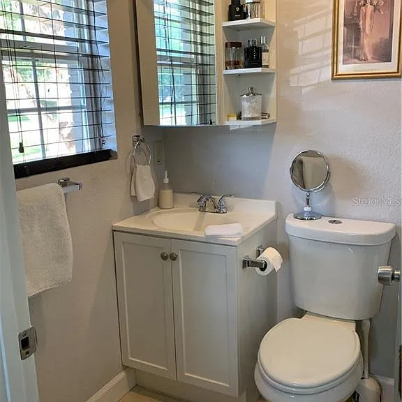 3920 W Laurel St — Photo 12