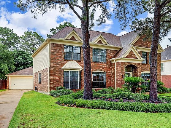 Welcome home to this beautiful 4 bedroom, 3 full bath and 2 half bath home in Copperfield Westcreek Village!