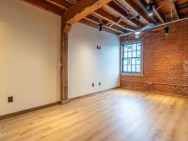 453 E Main St #700 — Photo 13