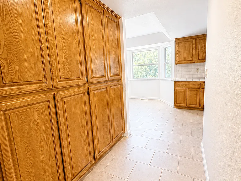 15085 McElroy Rd — Photo 11