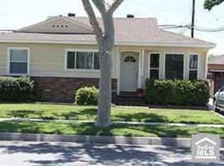 6960 E Parkcrest St, Long Beach, CA 90808