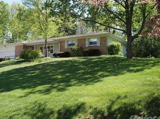 5231 River Ridge Dr, Lansing, MI 48917