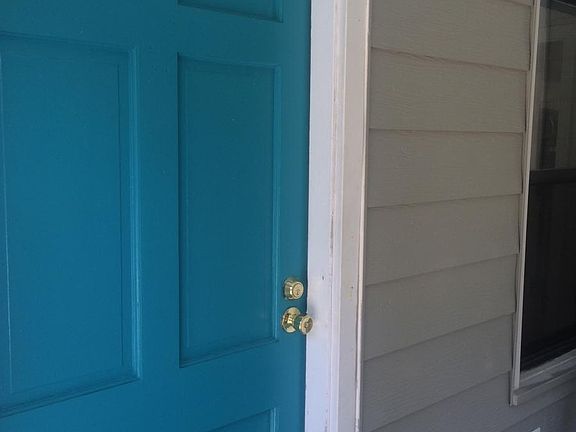 4th image of 214 Pinehill Dr