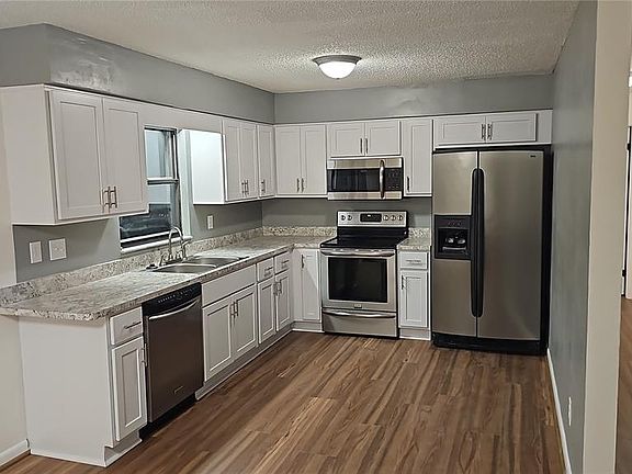 3rd image of 6862 SE 52 PLACE
