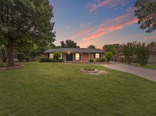 814 Nature Dr, Duncanville, TX 75116