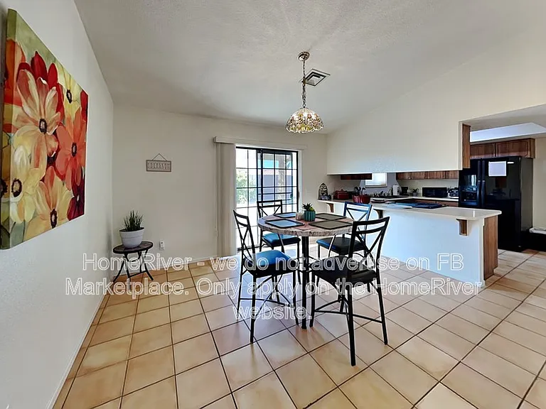 2860 Edgewood Dr — Photo 4