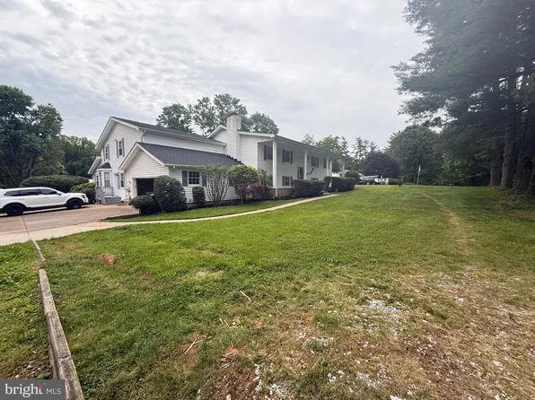 6802 Grays Mill Rd, Warrenton, VA 20187