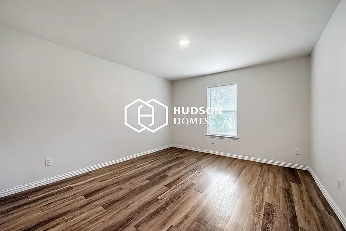 228 Garcia St — Photo 9