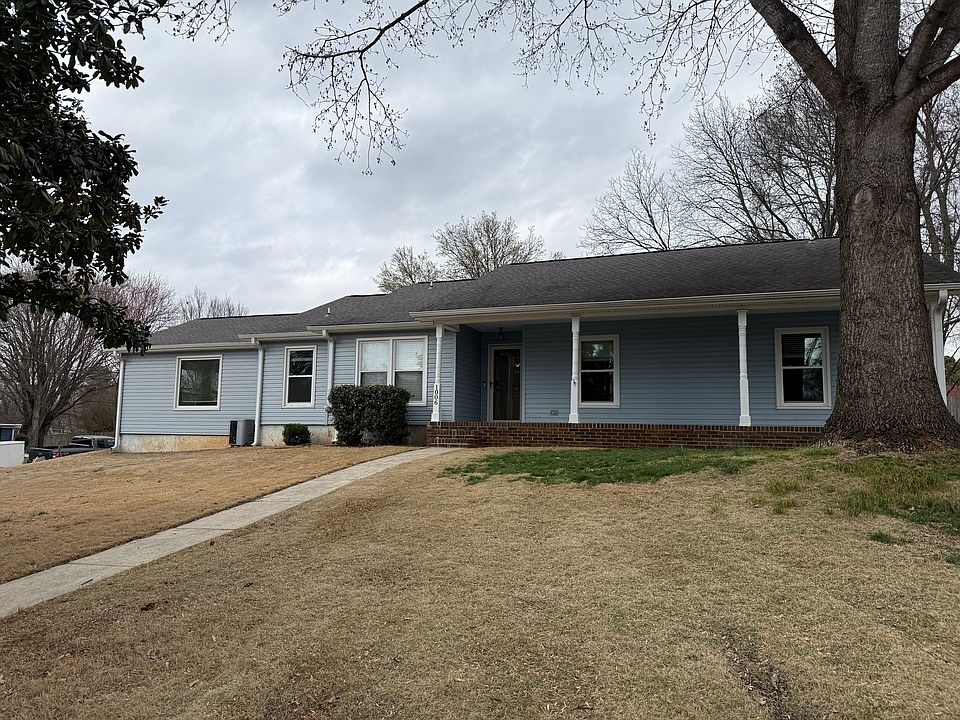 1st image of 1006 Wood Cir