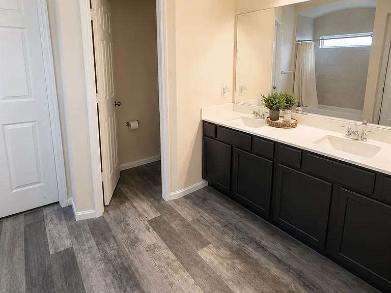 15319 Wyndham Hill Dr — Photo 7