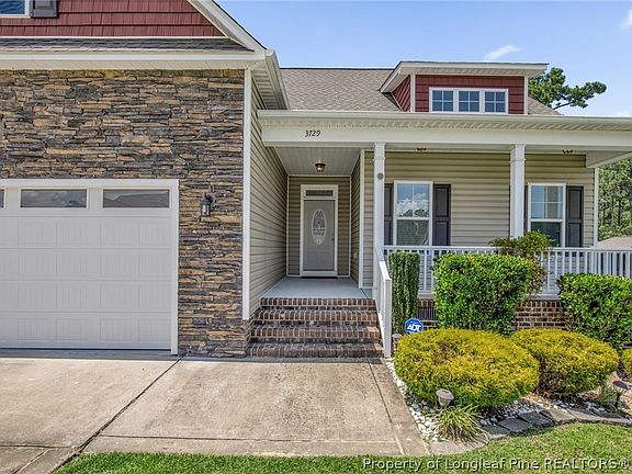 3rd image of 3729 Glencourse Way