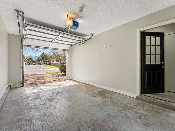 3rd image of 5524 Ginners Dr