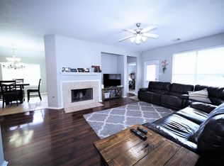 6528 Canyon Mist Ln, Dickinson, TX 77539