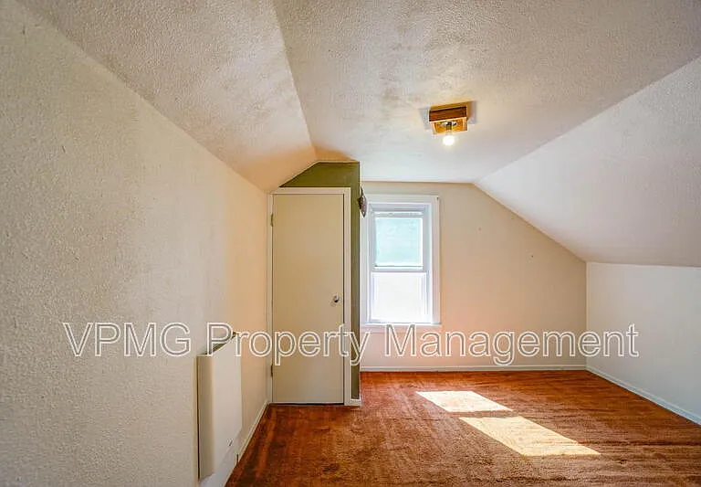 3956 Columbia Heights Rd — Photo 35