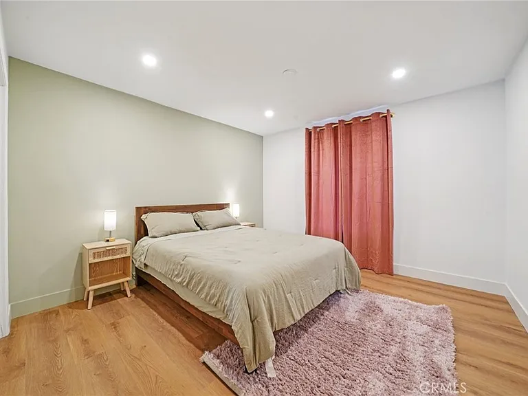 1500 Country Club Dr — Photo 28