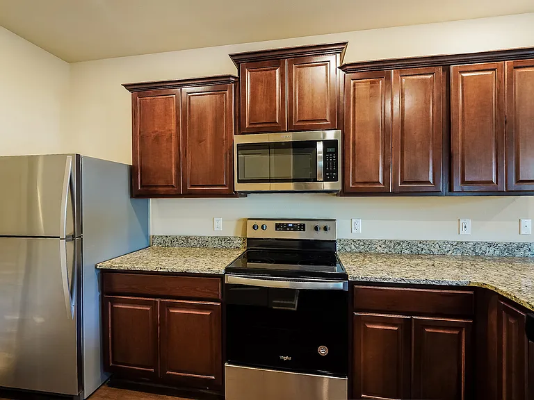 535 Clover Cir — Photo 5