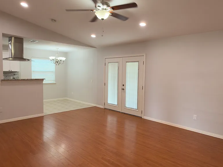4613 Danville Dr — Photo 5
