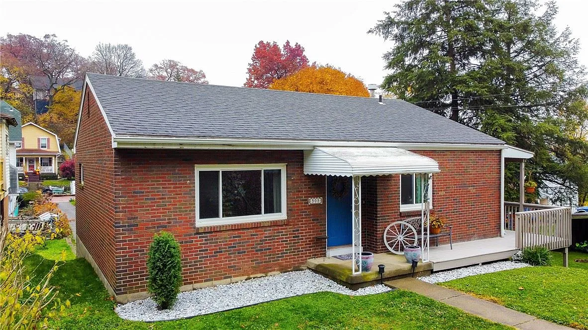 505 N Elm St photo 1