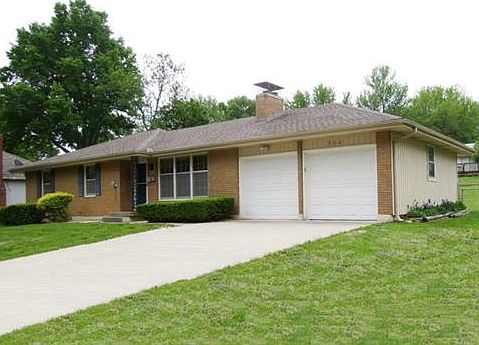 1st image of 804 N Dakota Dr