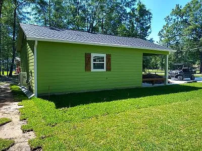Building Photo - 295B Lakeshore Dr