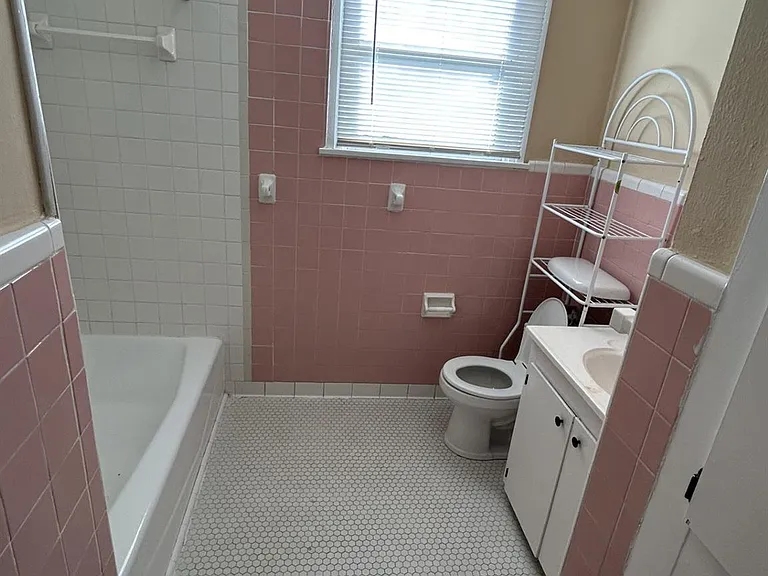 2928 Avenue O #2 — Photo 9