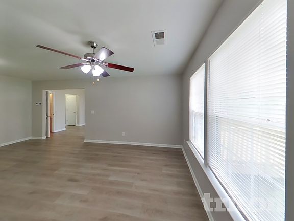 4th image of 123 Bruin Dr